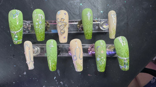 Leo + Peridot | Zodiac Series | Press-On Nail Set