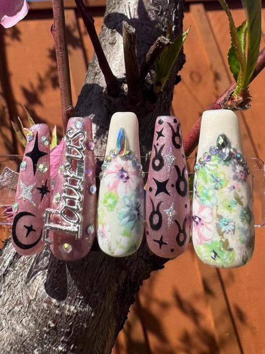 Taurus + Diamond | Zodiac Series | Press-On Nail Set