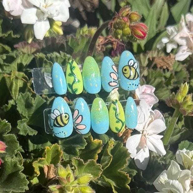 Spring Bee | Spring Series | Press-On Nail Set