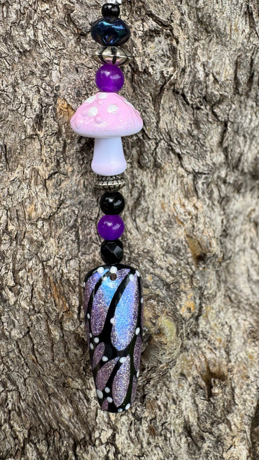 Aurora Chrome Butterfly Nail Art Keychain - Pink
