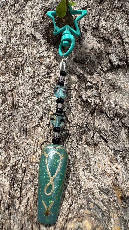 Taurus Nail Art Keychain - Green