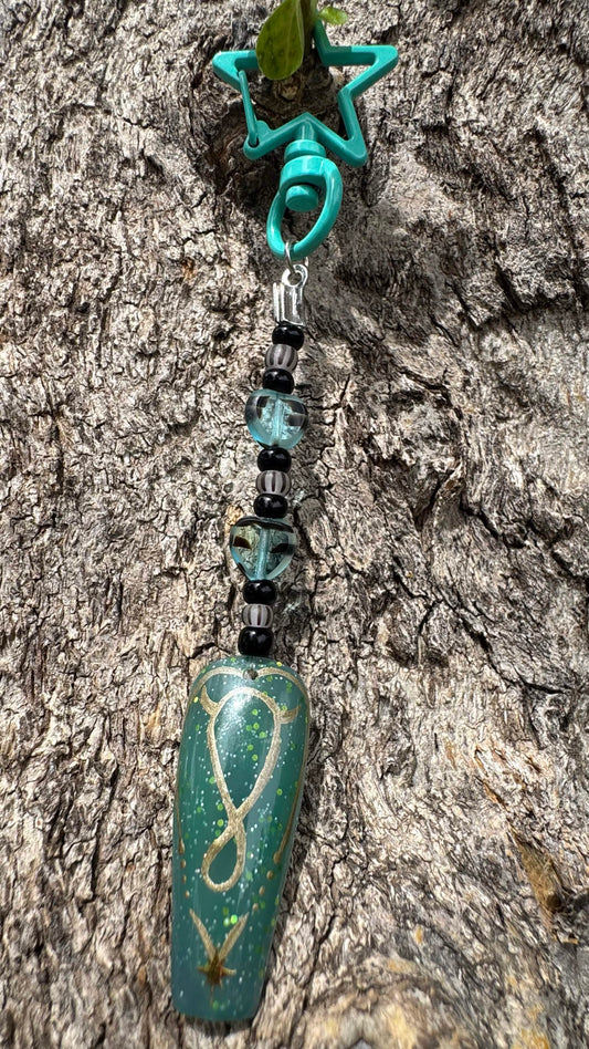 Taurus Nail Art Keychain - Green